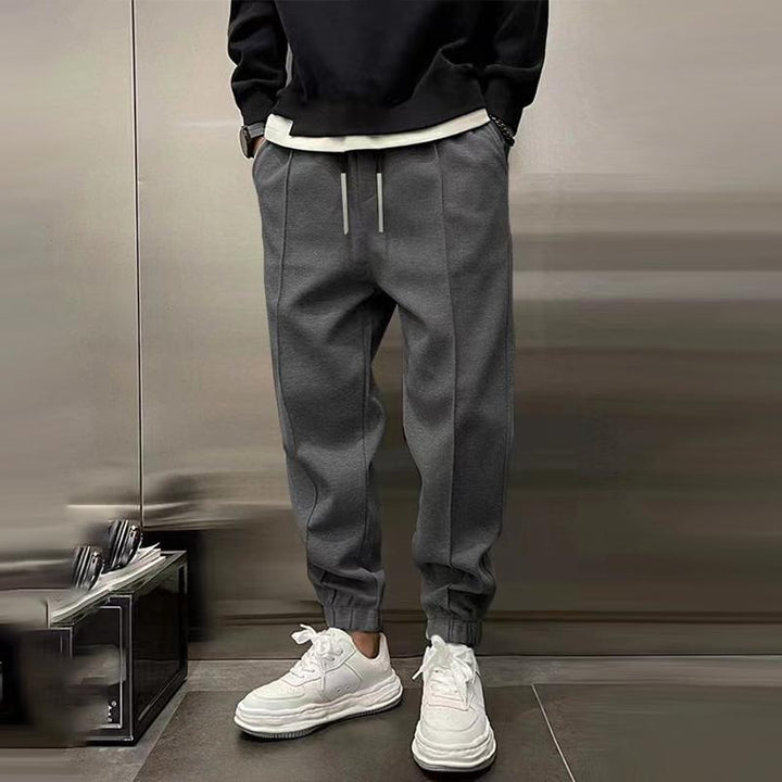 Premium men's comfort pants, relaxed fit, perfect for stylish everyday menswear.