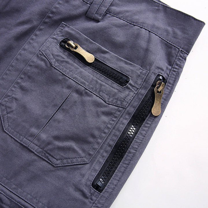 Essential men's utility shorts: tactical cargo design for everyday use.