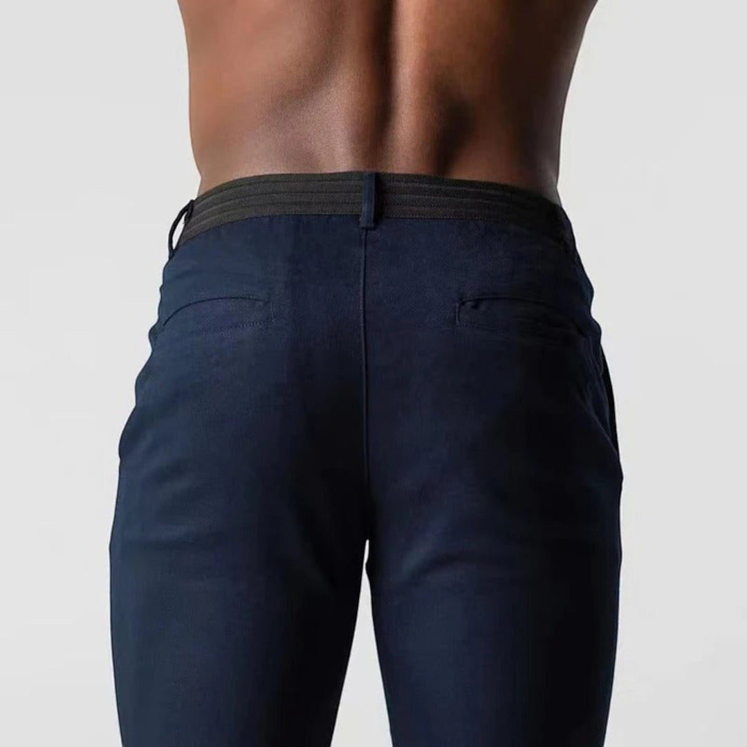 Smart casual men's pants: tailored fit chinos for effortless style and all-day comfort.