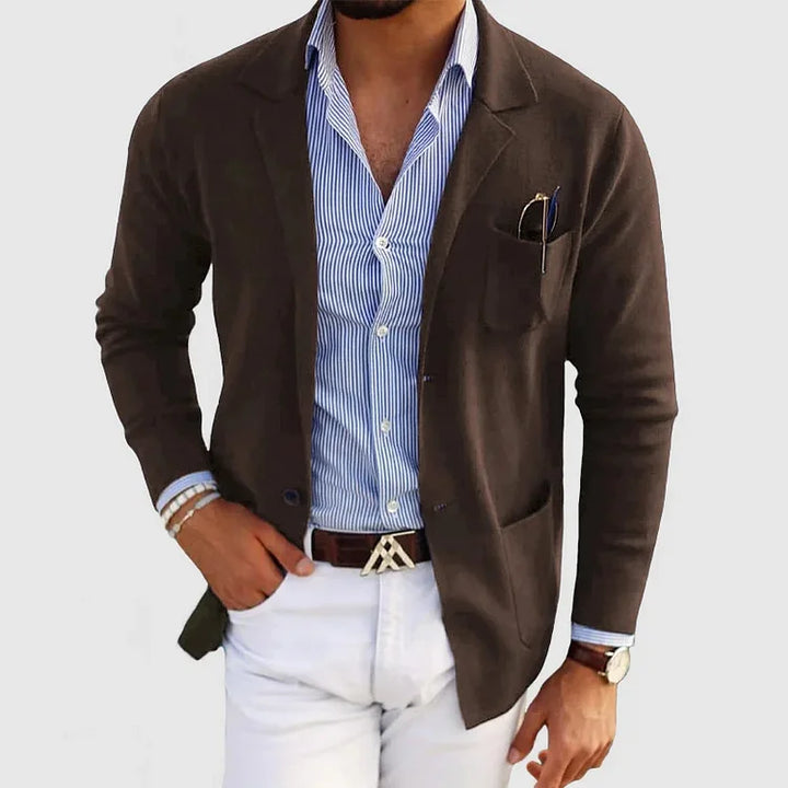 Versatile men's notch lapel blazer for office wear, business meetings, or stylish smart casual outings. Tailored fit.