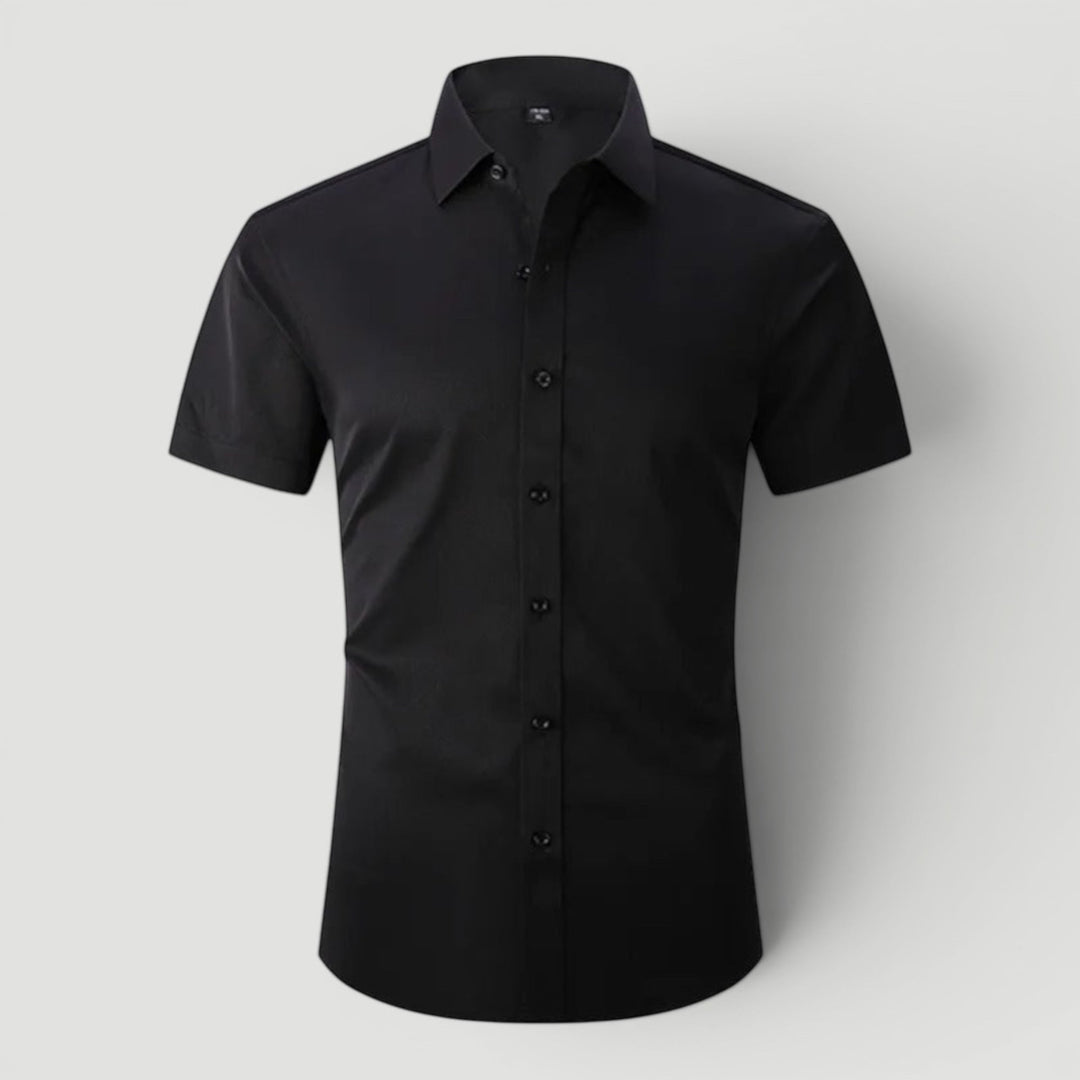 Effortless comfort in this modern men's smart casual short sleeve shirt for versatile everyday fashion.
