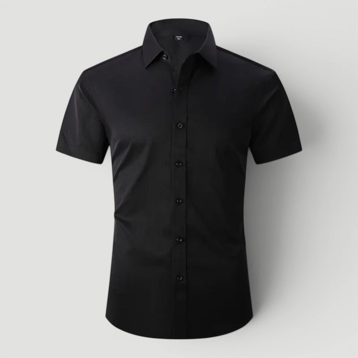 Effortless comfort in this modern men's smart casual short sleeve shirt for versatile everyday fashion.