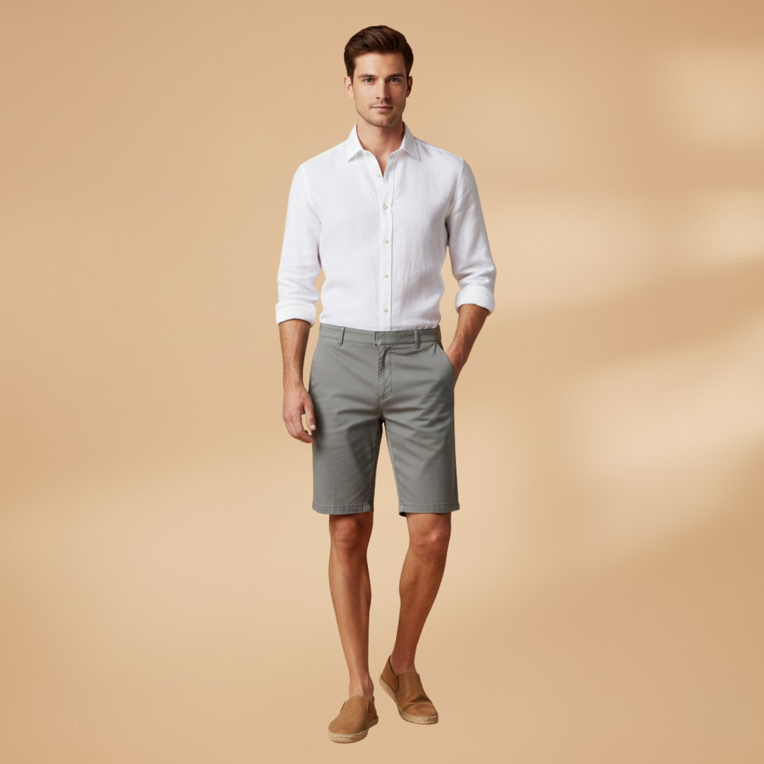 Casual men's summer shorts, perfect for warm weather fashion, featuring a zipper and pockets.