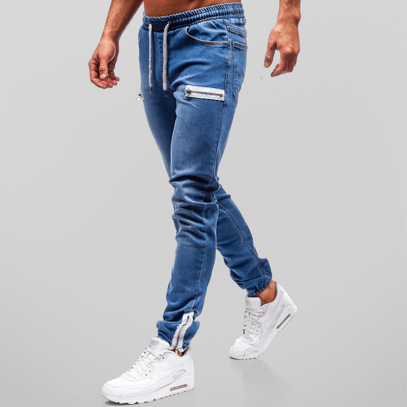 Tapered men's stretch casual joggers for comfortable, modern everyday wear. Versatile for active lifestyles.