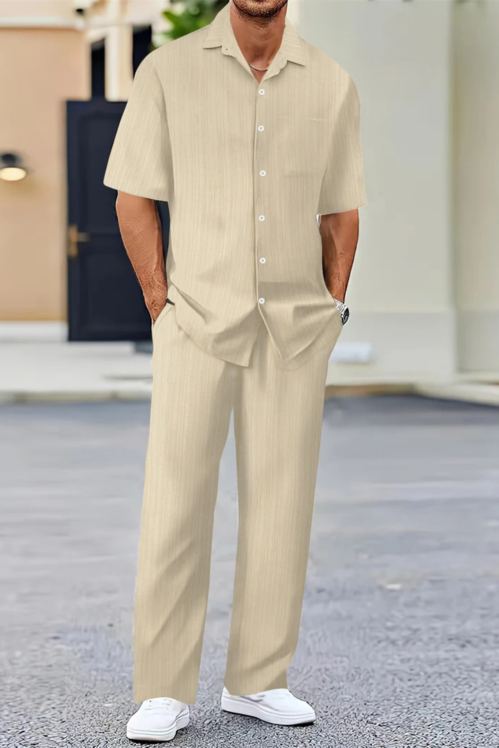 Men's fashion two-piece set with a comfortable textured short sleeve shirt