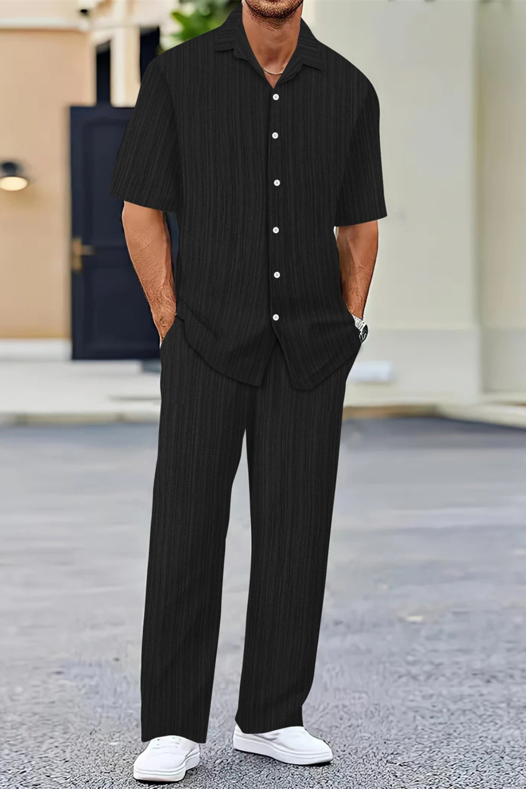 Stylish men's two-piece set: textured short sleeve shirt and trousers