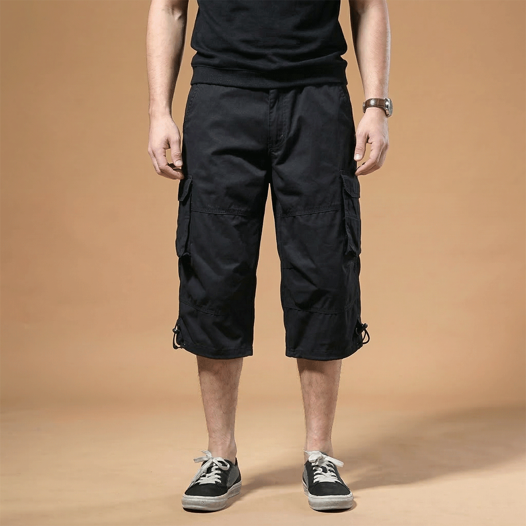 Men's casual three quarter length trousers, a must-have for relaxed summer outfits.