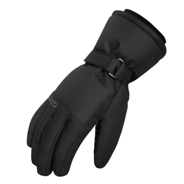 Hiking in cold weather? These men's waterproof gloves provide grip and warmth