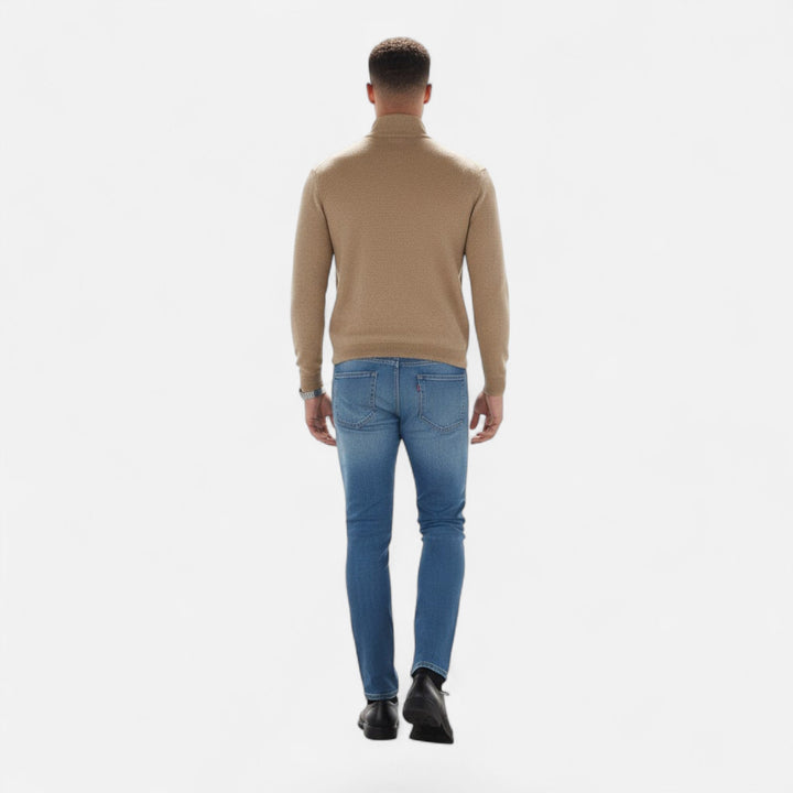 Classic men's knitwear: Valmonti Heritage V-neck sweater with modern zipper