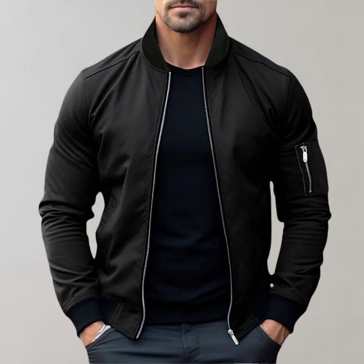 Effortless men's casual jacket, a zip-up bomber for versatile everyday style and comfort.