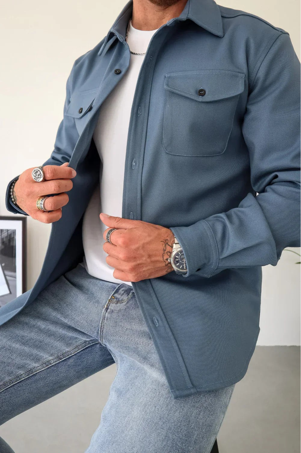 Smart casual men's shirt jacket, perfect button-up for everyday stylish layering.