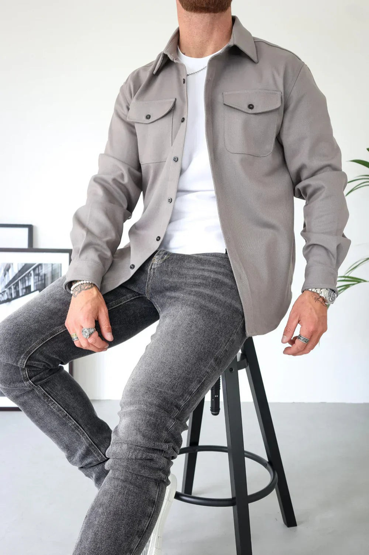 Stylish men's overshirt jacket, long sleeve button-up for spring and fall outerwear.