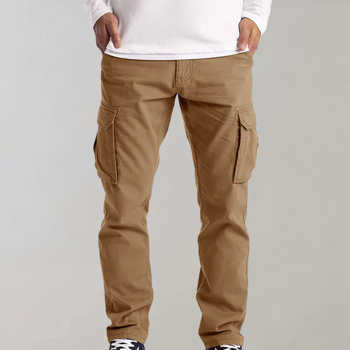Men's casual trousers with ample pocket space, combining utility and style.