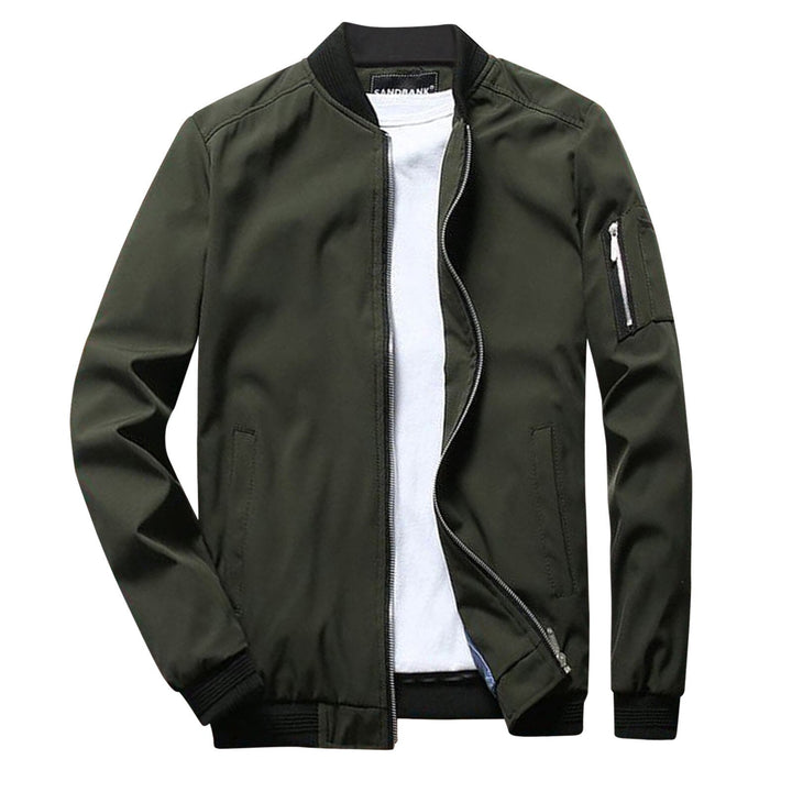 Man posing in a versatile casual jacket, showcasing everyday comfort and modern stylish fashion.