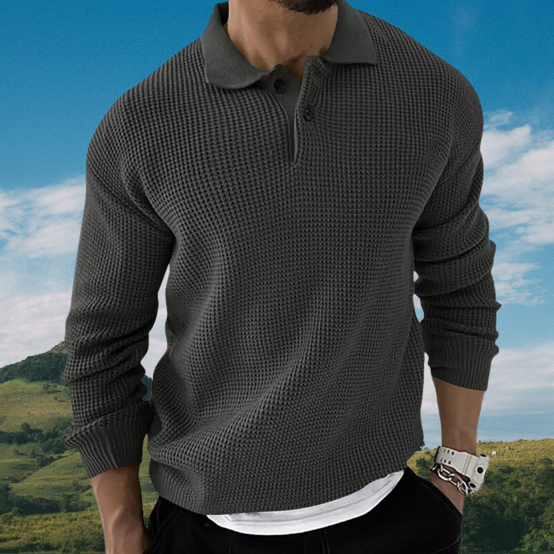 Soft, comfortable men's knitwear sweater in a deep navy blue for ultimate style.
