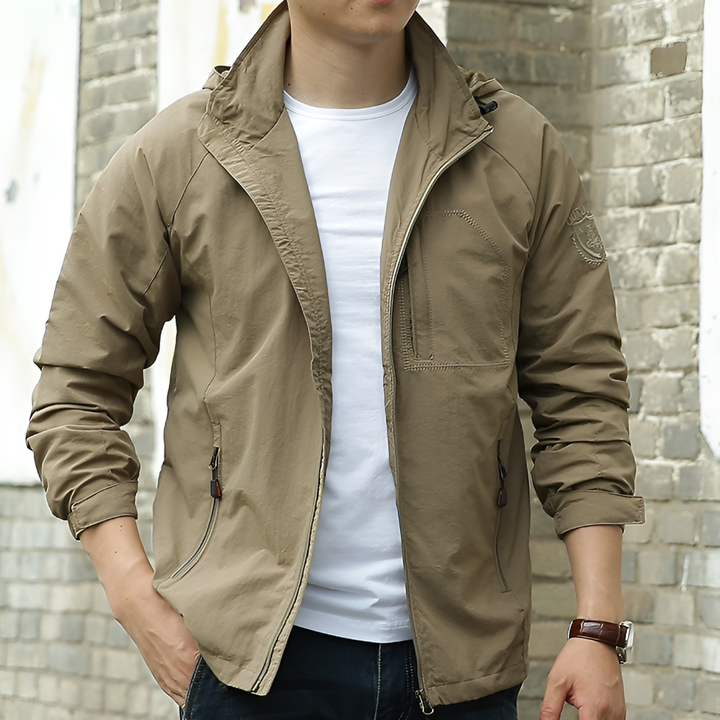 Men's versatile transitional jacket, perfect lightweight outerwear for spring & autumn everyday comfort.