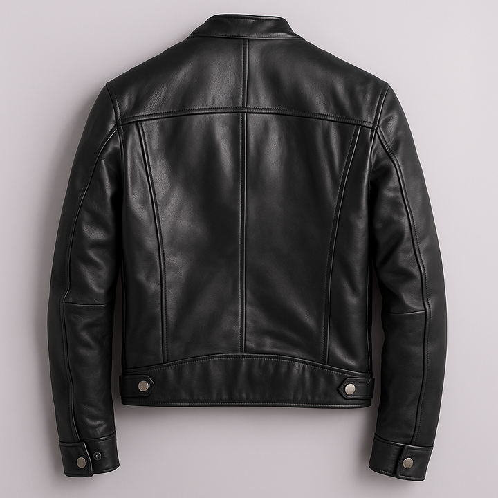 Gift idea: Men's vintage style leather jacket, essential piece of menswear outerwear.