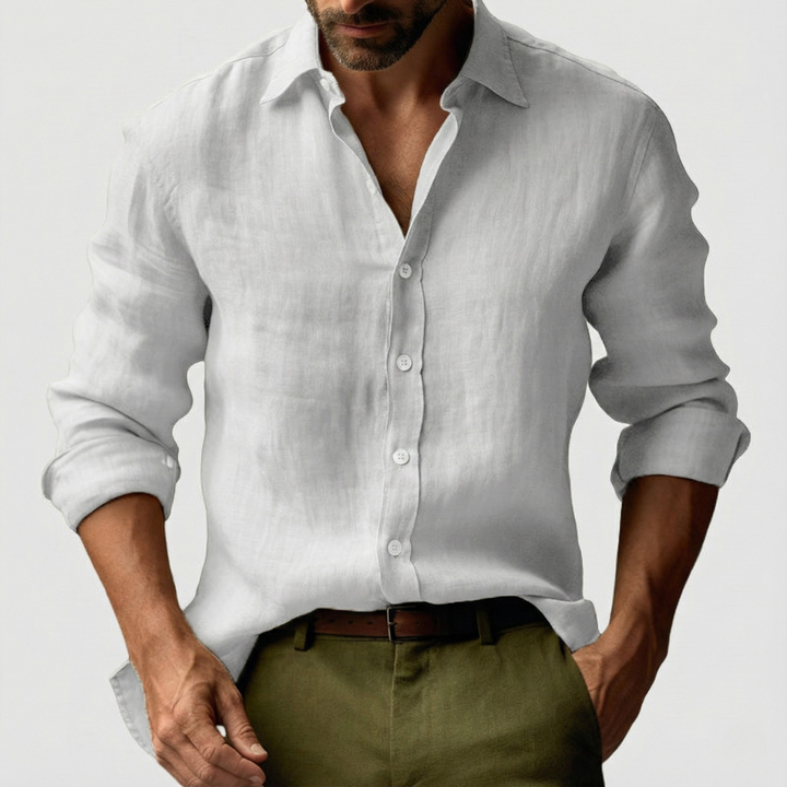 Men's summer button up shirt, vintage style with a relaxed fit. Ideal for warm weather fashion.