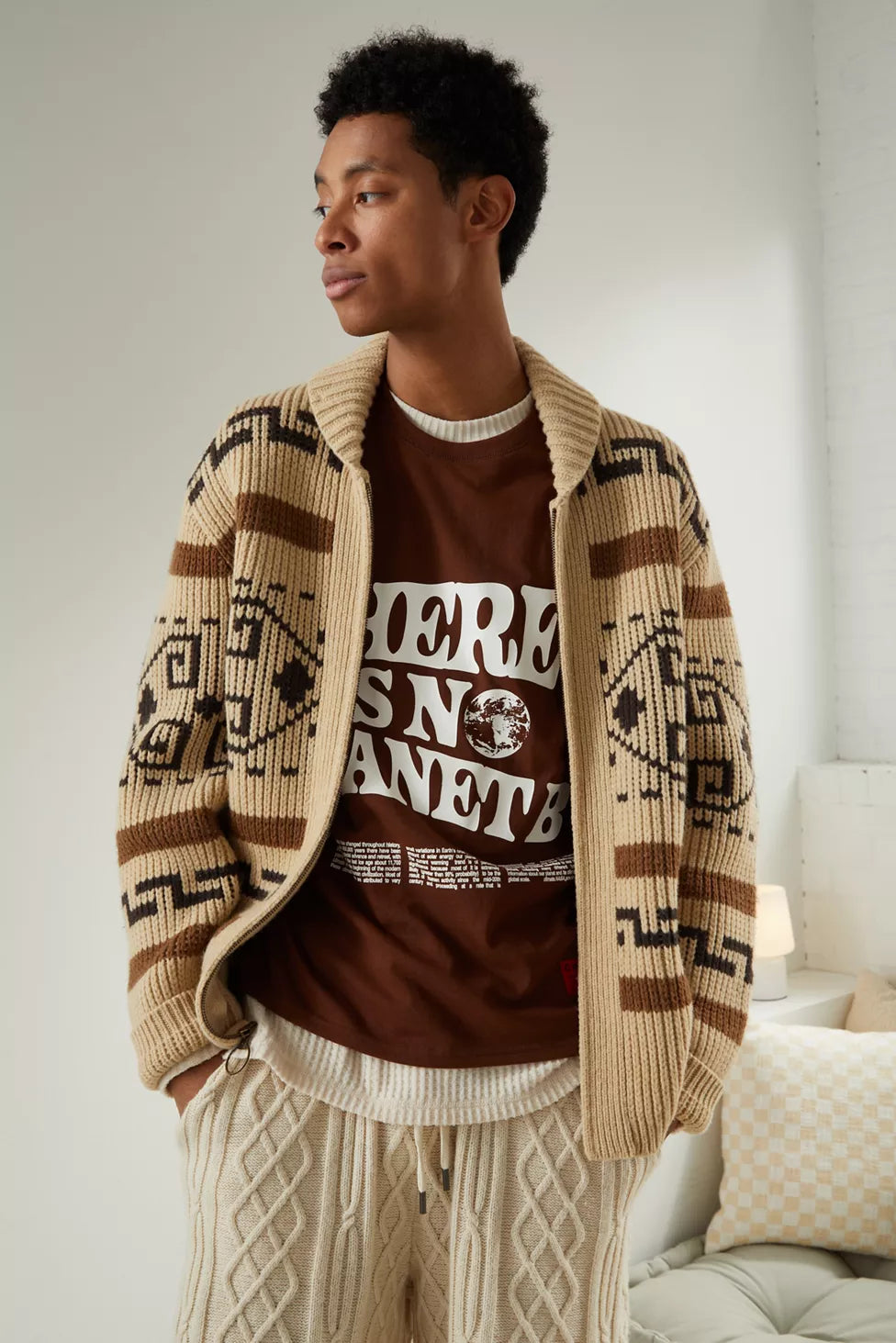 Men's vintage jacquard zipper cardigan with classic shawl collar. Stylish fall & winter menswear.