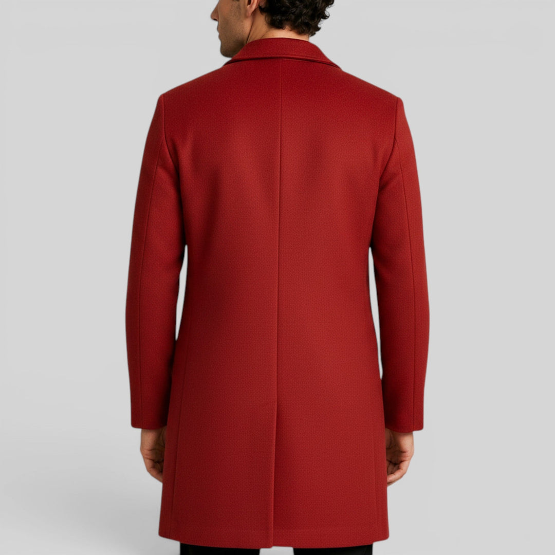 Regular fit men's mid-length trench coat with classic lapel and button closure.
