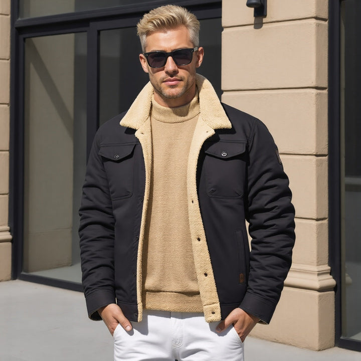 Men's heavy-duty winter coat, ideal for cold weather adventures