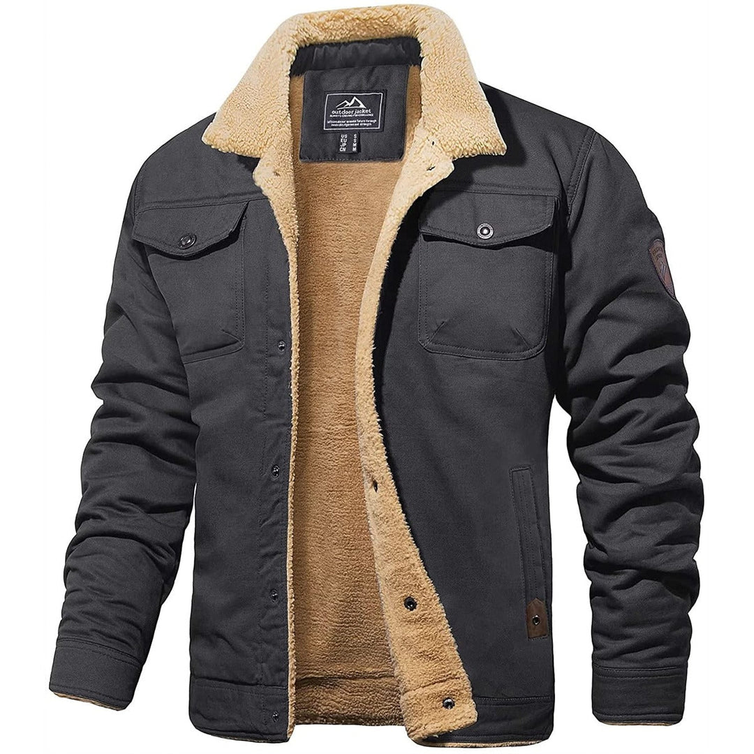 Fashionable fall jacket for men, featuring a soft sherpa lining