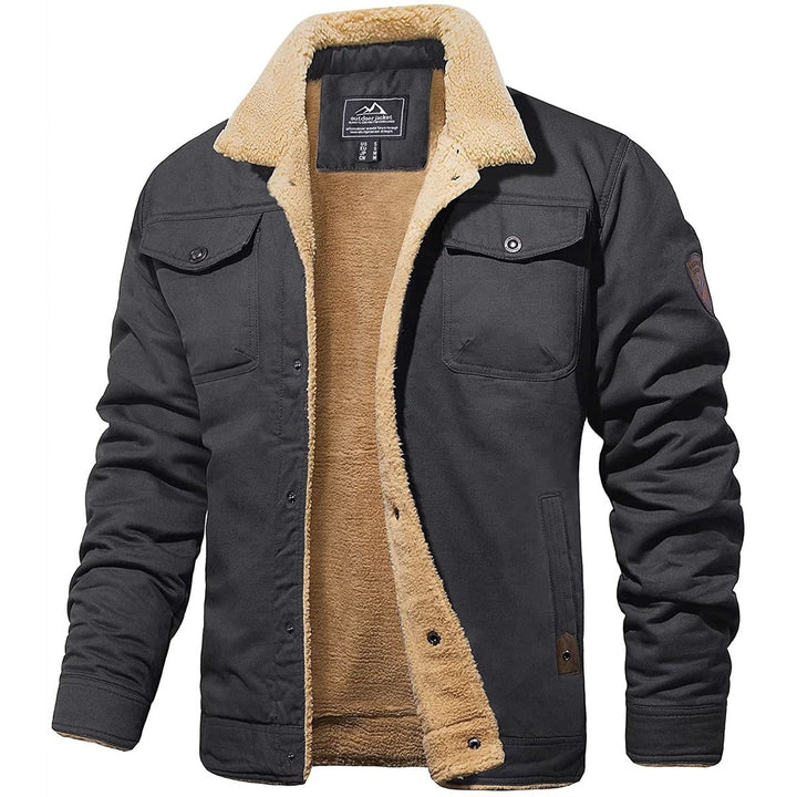 Fashionable fall jacket for men, featuring a soft sherpa lining