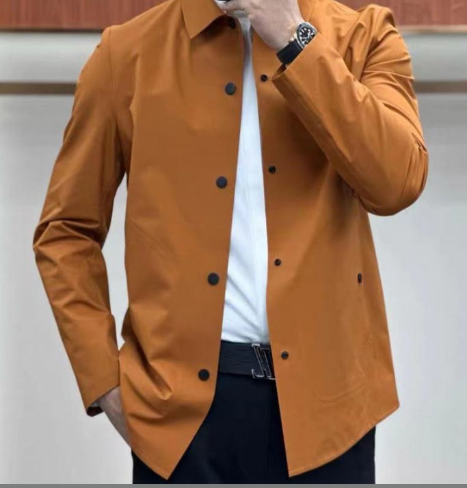Durable waterproof men's jacket for spring, featuring a timeless Harrington design.