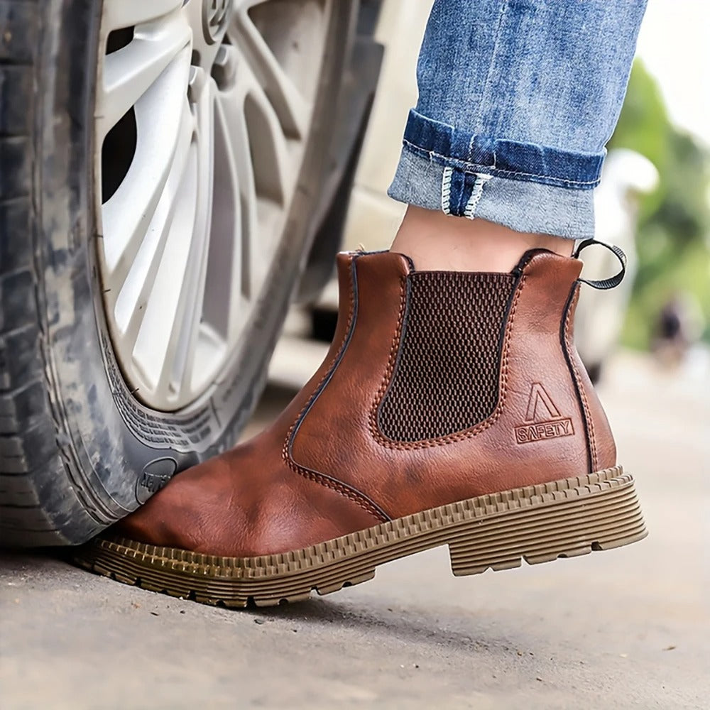 High-performance men's safety work shoes with steel toe protection, waterproof upper & slip-resistant traction.