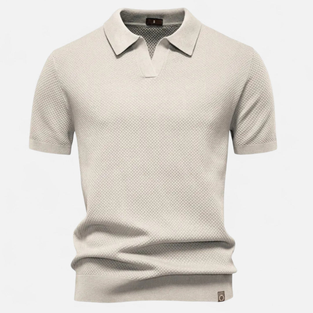 Short sleeve men's shirt with a unique pineapple design in soft wool fabric.
