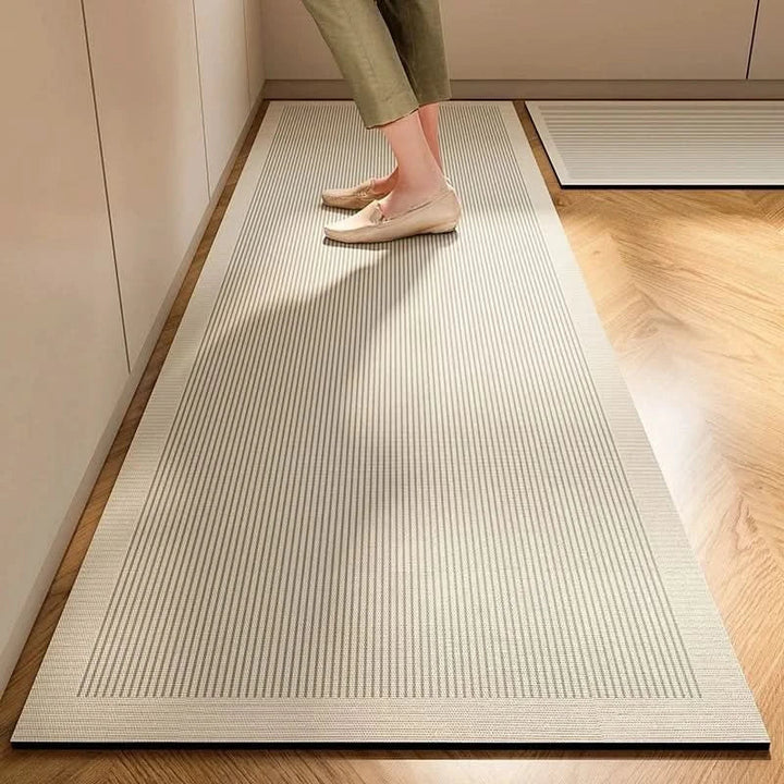 Minimalist non-slip kitchen mat for comfort and safety in your home.