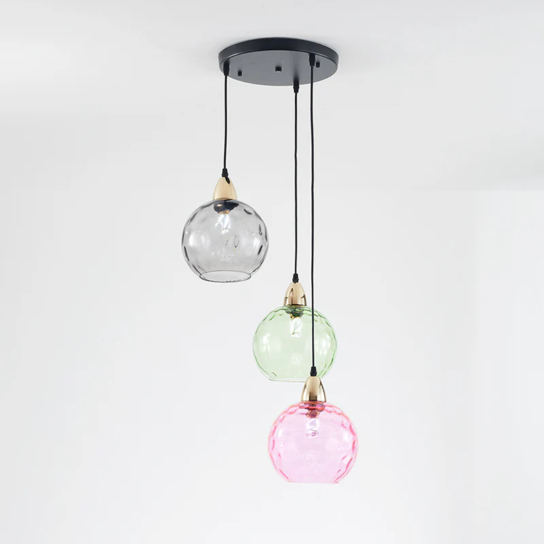 Sleek modern 3-light cluster pendant lamp, elegant indoor lighting with a unique design.