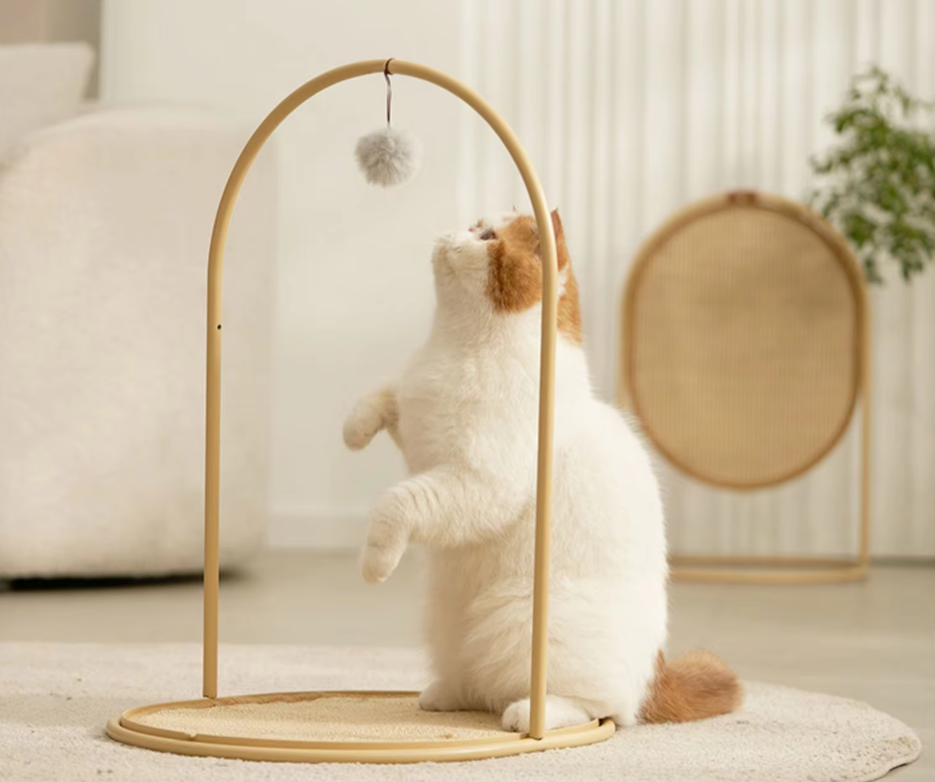 Engaging cat scratching post & play toy. Promotes happy claws & active feline entertainment for pets.