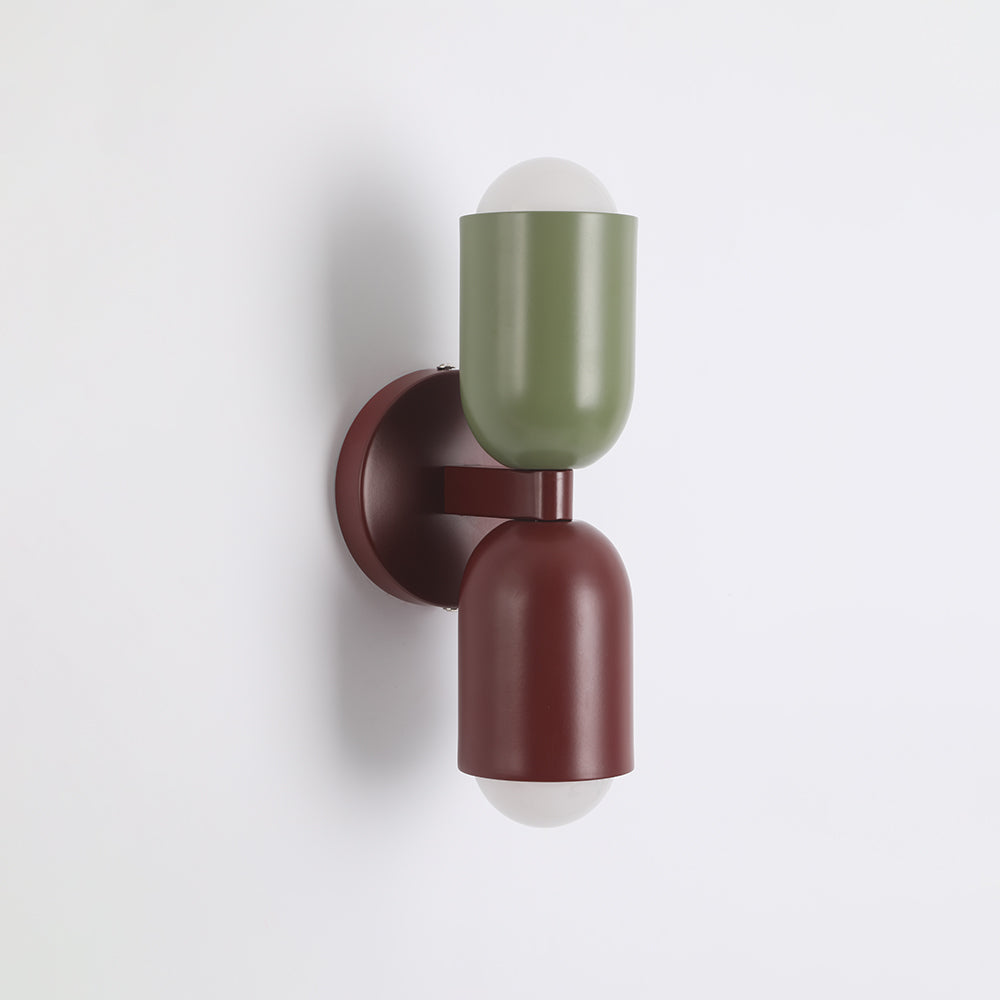 Indoor LED wall lamp, cylindrical metal for minimalist and modern homes.
