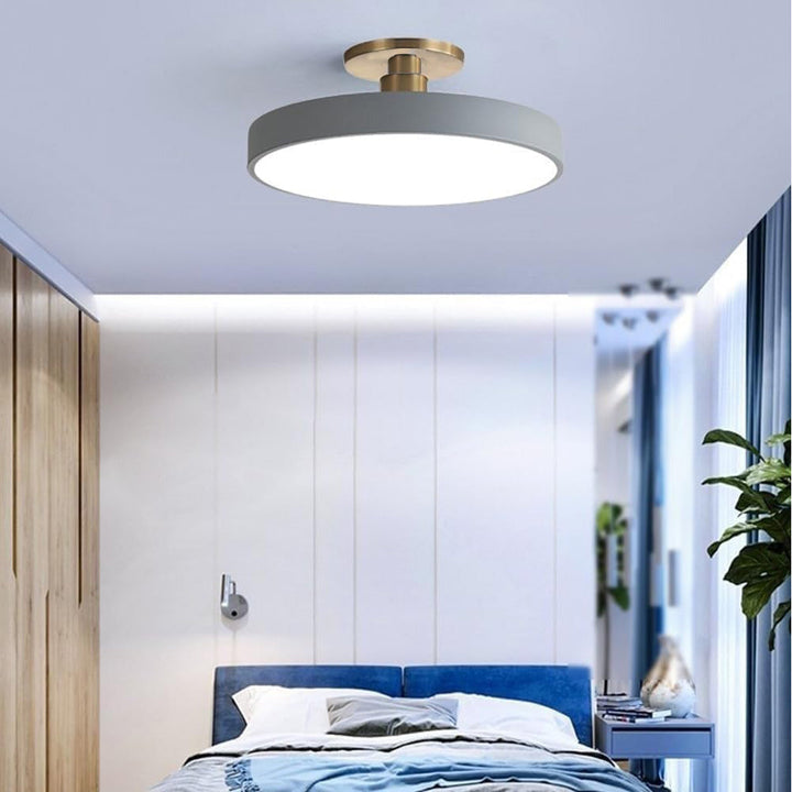 Ultra-bright modern LED ceiling lamp, ideal for powerful, energy-efficient room lighting.