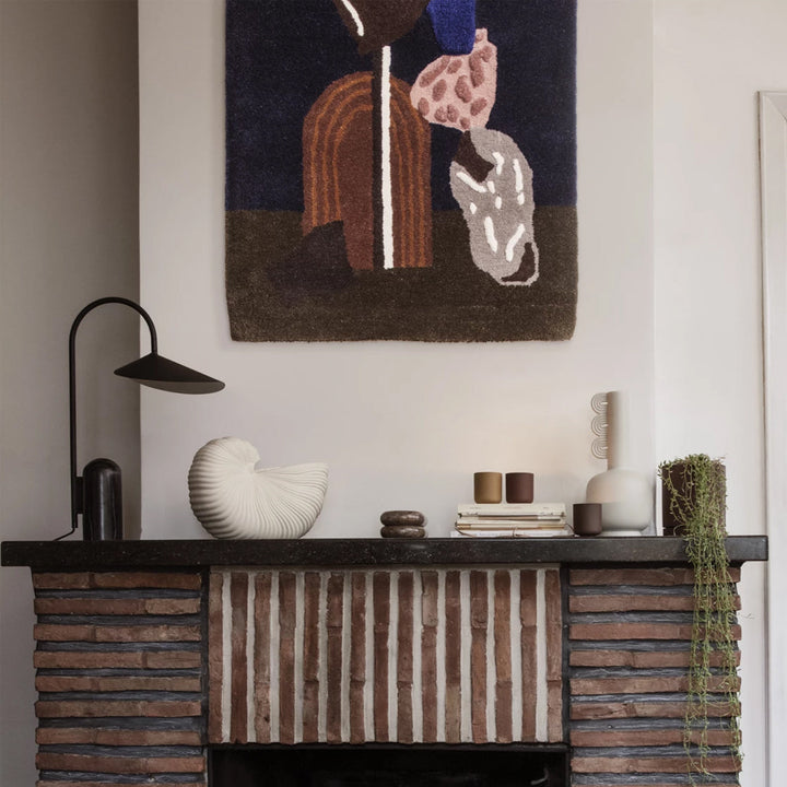 Beige contemporary desk lamp, sculptural, with an arch and a polished marble base.