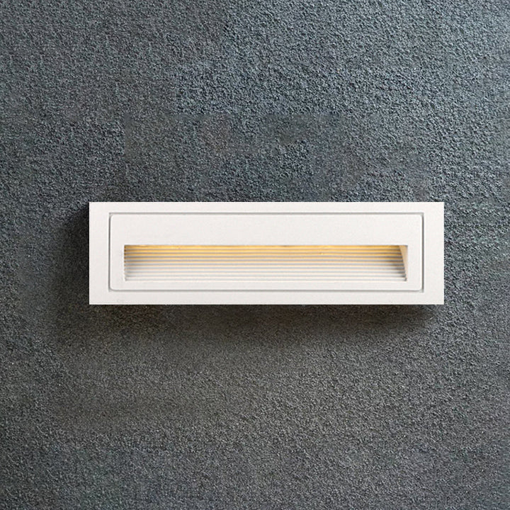 Square hardwired LED garden light, perfect for illuminating steps & pathways.