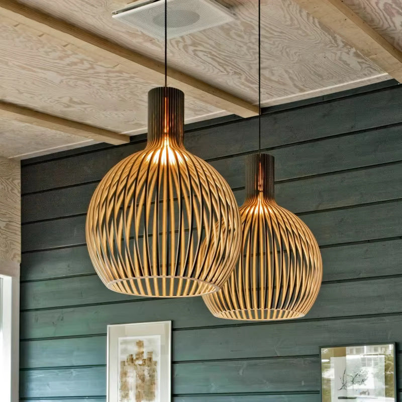 Minimalist organic design of the Natura Orb pendant lamp, perfect for interior decor.