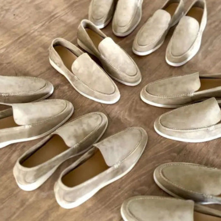 Men's versatile navy loafers, round toe slip-on for effortless all-day comfort.