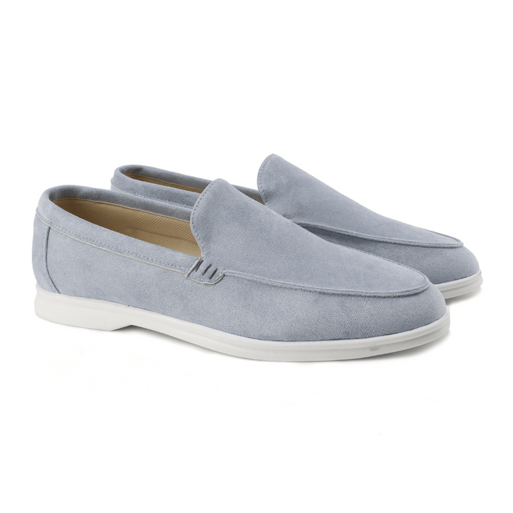 Black men's fashion loafers, versatile slip-on shoes with stitched detail for daily wear.