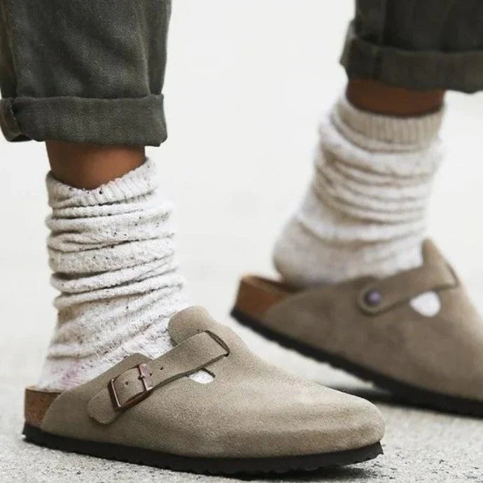 Stylish and comfortable Noa summer sandals, perfect for casual walking