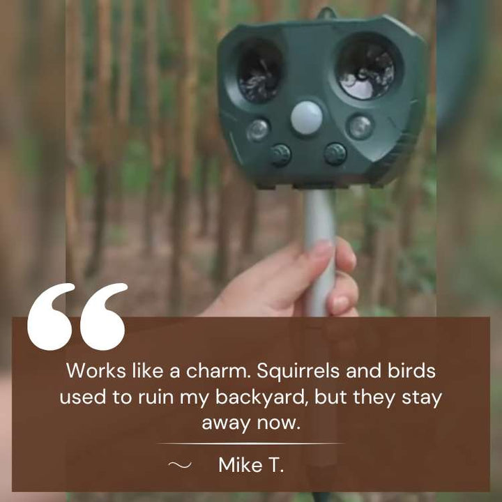 High-tech solar ultrasonic pest repeller for gardens, ensuring effective bird and animal control. Ultimate yard defense.