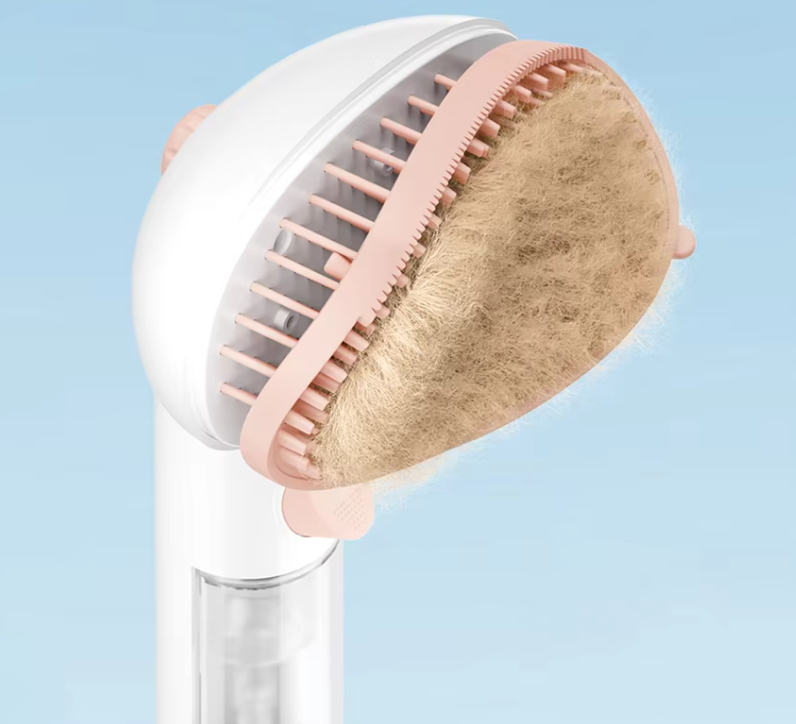 Efficient pet care waterless grooming foam brush. Perfect for dog & cat hygiene on the go.