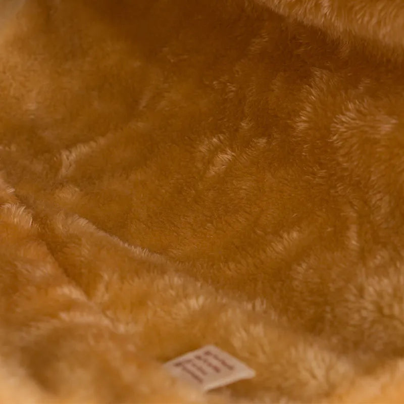 Engaging plush flower cat tunnel, a soft interactive toy & cozy hideaway for playful cats.
