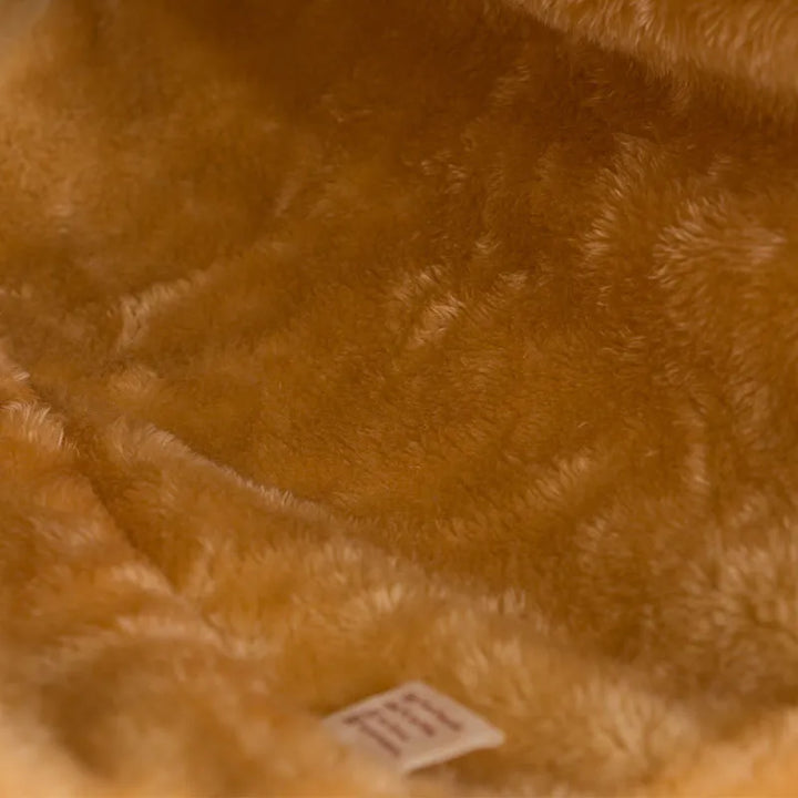 Engaging plush flower cat tunnel, a soft interactive toy & cozy hideaway for playful cats.