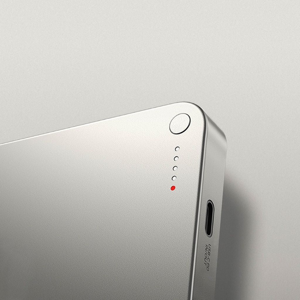 Aluminum ultra-slim magnetic power bank, fast wireless charging.