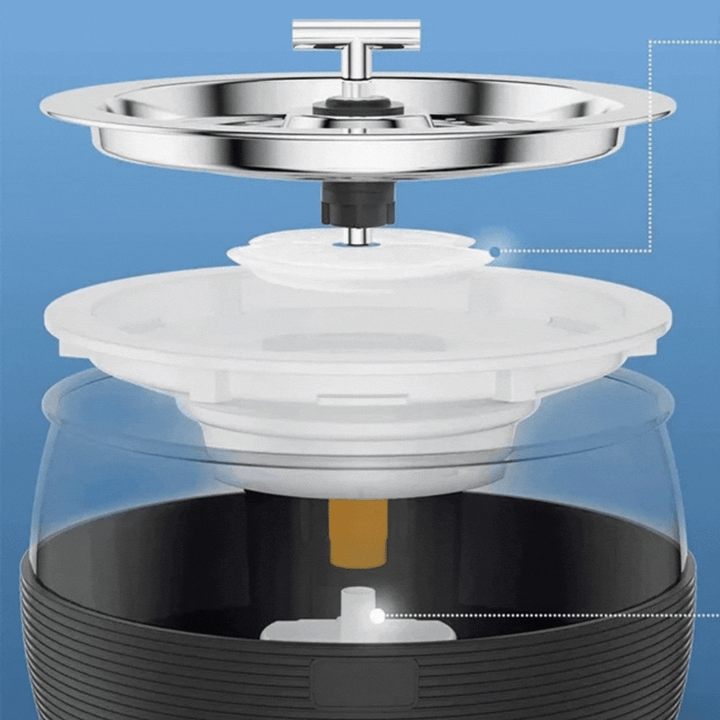 Modern multi-pet water fountain (0.79 gal) in stainless steel, quiet and perfect for dogs & cats.