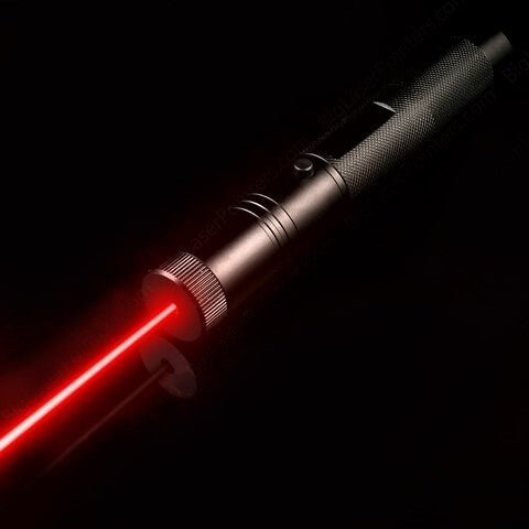 USB-C rechargeable long-range laser pointer pen made from durable aluminum. Adjustable focus.