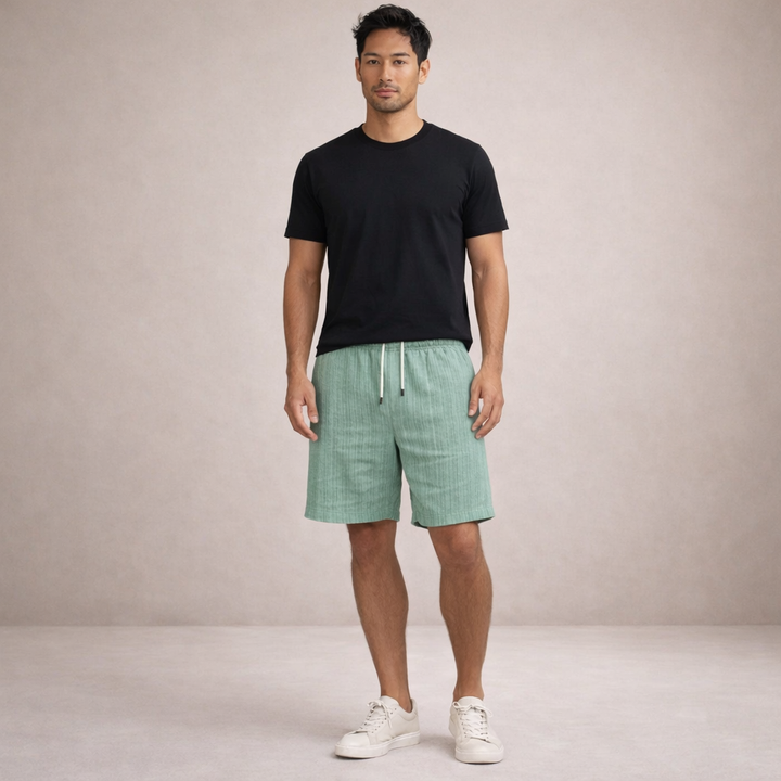 Casual men's shorts, relaxed fit, ideal for summer vacation, beach, or daily comfort.
