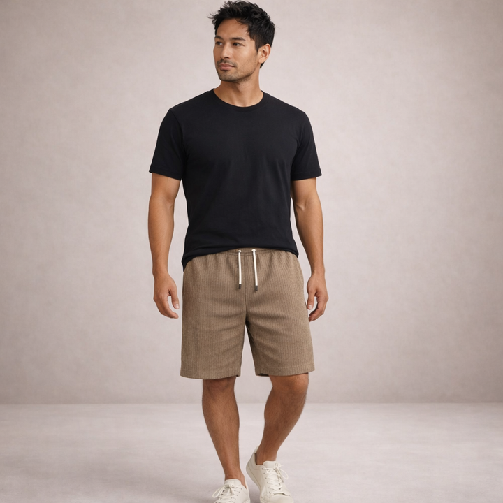 Men's casual knee-length shorts, relaxed fit, drawstring, ideal for summer comfort & style.